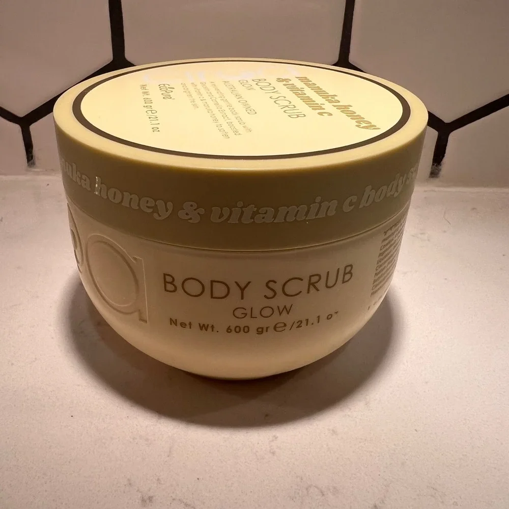 Ciroa Body Scrub NEW Glow‎ w/ Manuka Honey & Vitamin C EcoPure 21.1 oz 600 GR